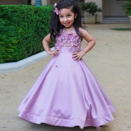Lilac Lace Flower Girl Dresses for Wedding Jewel Neck Hand Made Flower Beaded Satin Little Girl Pageant Gown Satin Long Communion Dress