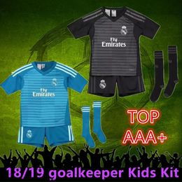 Socks UK NEW 18//19 Kids Soccer Kit For 3-12 Yrs Boys Short Sleeve Sport Suit