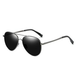 European and American fashion Men's Polarised Sunglasses Men's Brand designer Polarised Sunglasses metal frame Top Polarised Sunglasses