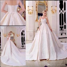 China Supplier High Quality Wedding Dresses Sweetheart Neck Lace Appliques Women Bridal Gowns With Lace Up