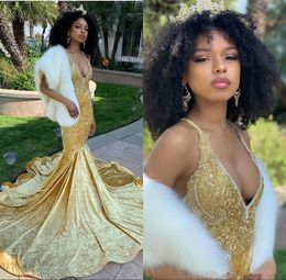 Gold Sexy Veet Prom Dresses Spaghetti Straps Plunging V Neck Beading Sweep Train Mermaid Evening Party Gowns Custom Made 0420