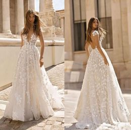 Vintage Bohemian Lace Applique Wedding Dresses Deep V Neck Backless Short Sleeves Bridal Gowns Sweep Train Boho Wedding Gown