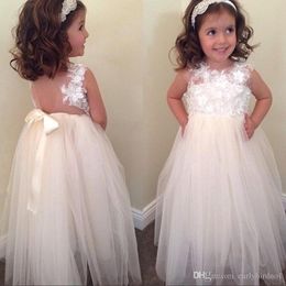 New Cute Lace Little Flower Girls' Dresses With Sash 3D Appliqued Backless Princess Tulle Communion Dresses Girls Pageant Gowns