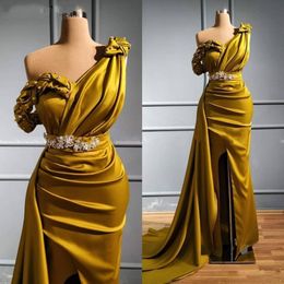 2020 Unique Saudi Arabic Prom Evening Dresses Pleated Piping Draped Front Slit Crystal Soft Satin Unique Neckline Party Formal Dress Gowns