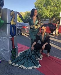 Sexy African V Neck Mermaid Green Prom Evening Dresses Long Gold Appliqued Backless Black Girls Long Sleeves Prom Dress Party Gown