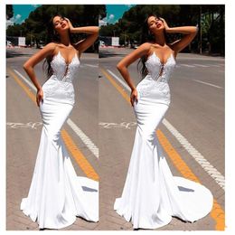 New White Mermaid Evening Dresses Sheer Neck Lace Appliques with Beading Sequined Abendkleider Prom Gowns Sweep Train Red Carpet Dress