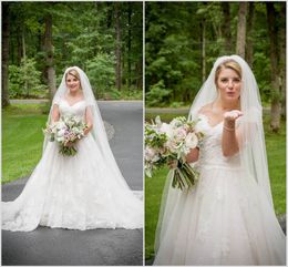2020 Modest Elegant Plus Size Sweetheart Short Sleeve A Line Wedding Dresses Lace Applique Sequins Wedding Gowns Sweep Train robe de mariée