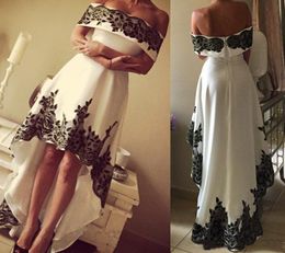 Modest Black And White Short Front Long Back Evening Dresses Vintage Off Shoulder Appliques Lace Satin Hi-Lo Prom Party Gown with Sleeves