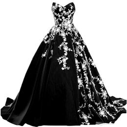 Black and White Ball Gown Wedding Dresses Sweetheart Black Satin White Lace Corset Back Vintage Non White Bridal Gowns Custom Made