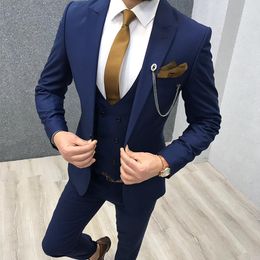 Navy Blue Groom Wedding Tuxedos Slim Fit 3 Pieces Notched Lapel Mens Pants Suits High Quality Designer Jackets