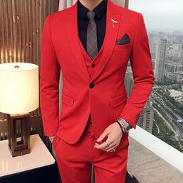 Red Groom Tuxedos Peak Lapel Groomsman Wedding 3 Piece Suit Fashion Men Business Prom Party Jacket Blazer(Jacket+Pants+Tie+Vest) 2588