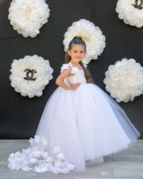 Flower Girl Dresses For Wedding Lace Appliques Short Sleeves Girls Pageant Gowns Tulle Ball Gown Children Birthday Party Dress