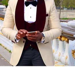 High Quality One Button Beige Groom Tuxedos Shawl Wine Lapel Groomsmen Best Man Suits Mens Wedding Suits (Jacket+Pants+Vest+Tie) 435