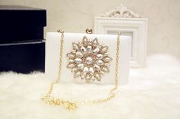 Women Lady Satin Crystal Bridal Handbag Clutch Party Wedding Purse Evening Bag Pleated Day Clutches Solid Ladies Handbags 2021