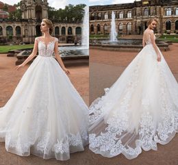 2020 Amazing Beach Lace Wedding Dress Court Train Cap Sleeve Sheer Neckline Applique Plus Size Boho Wedding Dresses Bridal Gowns robes de