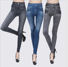 Wear seamless underpants, leggings and tights outside spring in women's Jeans-like clothes