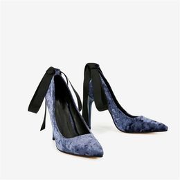 navy blue heels canada