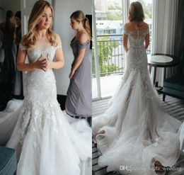 2019 Delicate Tiered Layered Mermaid Wedding Dress Vintage Off the Shoulders Sheer Backless Appliqued Long Bridal Gown Plus Size Custom Made