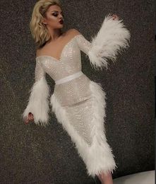 Evening dress Yousef aljasmi Kim kardashian V-Neck White Sequines Feather V-Neck Long sleeve Zuhair murad Ziadnakad 0011