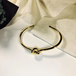 aço amarrado homens e mulheres pulseira da amizade pulseira de prata inoxidável ouro rosa aberta C pulseira em forma designer de jóias de luxo da pulseira