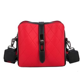 HBP Shoulder bag fashion ladies messenger pu leather simple contrast Colour outdoor travel light (red)