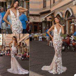 Sexy Backless Mermaid Wedding Dresses Jewel Neck Applique Lace Beach Bridal Gown Sleeveless Sweep Train Bridal Dress Custom Made