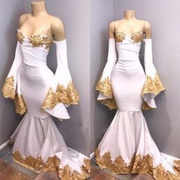 White Mermaid Horn Long Sleeve Evening Dress 2022 Boat Neck Off Shoulder Train Gold Lace Applique Beaded Arabic Prom Gowns Vestido De Festa