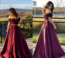 2020 Charming Satin Lace Off Shoulder Burgundy A Line Prom Dresses Short Sleeves Applique Sweep Train Formal Evening Party Dress