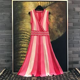 Women's v-neck sleeveless high waist pleated gradient Colour knitted midi long dress S M L