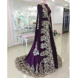 Dark Purple Muslim Long Sleeves Evening Dresses High Neck Beaded Lace Prom Gowns Sweep Train Satin A Line Plus Size Arabic Formal Dress