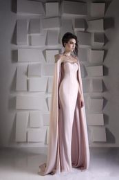 2022 Arabisch Dubai Meerjungfrau Rosa Abendkleider Tragen für Frauen Jewel Neck Kristall Perlen Mit Cape Wraps Bodenlangen Abendkleid pa233Q