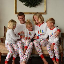 Christmas Family Pajama Outfits Santa Clause Printed Momther Father Kids Matching Homewear Xmas Sleepwear Clothing Set