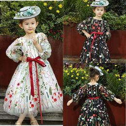 2020 Fashion White Black Printed Flower Girl Dresses For Wedding Poet Long Sleeves Jewel Red Ribbon Party Graduation Dress Toddler Special