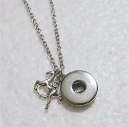 Fashion Unisex Horse/fly horse Necklace Vintage Silver Snap Button Pendant Necklaces Jewellery Chain Choker Collares 565