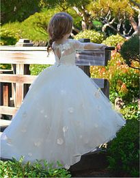 New Flower Girl Dress with 3D Floral Appliques Ball Gowns For Girls Parties Half Sleeves Custom Made First Communion Gowns