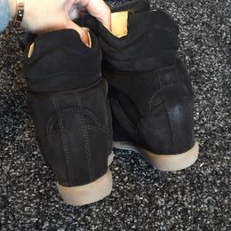 Luxus-Designer-Echtes Leder Isabel Bekett Wildleder-Keil-Sneakers mit Lederbesatz Damen Marant Fashion Show Paris Schuhe Accessoires Stiefel lang niedrig Euro-Qualität fa