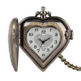 Retro Heart Shape Bronze Pocket Watches with Necklace Chain Cool Quartz Fob Watch for Women Ladies Girls Gift