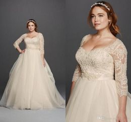 Plus Size 2020 New Oleg Cassini Wedding Dresses 3/4 Sleeves Lace Sweetheart Covered Button Gloor Length Princess Fashion Bridal Gowns 439