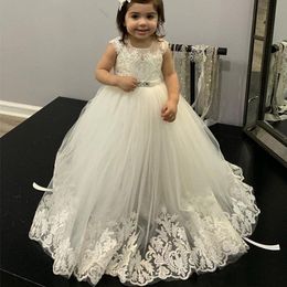 Beautiful Flower Girl Dresses Jewel 2019 Pageant Gowns With Lace Applique A-Line Sashes Custom Made Floor-Length Formal Party Gowns