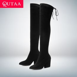 QUTAA 2019 Scarpe da donna Stivali sopra il ginocchio Stivali a punta Autunno Inverno Scarpe da donna Tacchi zoccoli Flock Stivali da donna Taglia 34-43