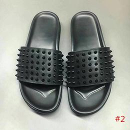 Rivet man designer slides leather designer slipper indoordesigner man Slippers Sandals Beach Slipper size 38-45 with box