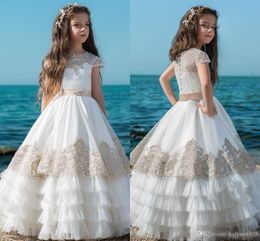 Flower Lovely Girl Dresses for Weddings Jewel Neck Tulle Appliques Short Sleeve Beaded Tiered Ruffles Girls Pageant Dress Prom Gowns s