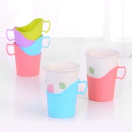 Taza de papel vasos de papel desechables de plástico soporte de plástico de bebida soporte térmica taza de papel de aislamiento titular color al azar Enviar