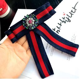 Fashion-bowknot embroidered diamond Brooches For Women Pin 2018 Real Brooches Embroidered Rose Bowknot Brooches Shirt Collar Accessories