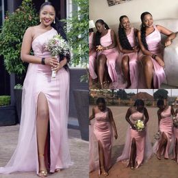 2021 Pink African Bridesmaid Dresses With Detachable Train Side Split One Shoulder Maid Of Honour Gowns Plus Size Wedding Guest Dress AL4565