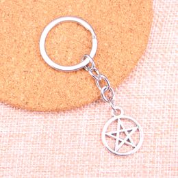 New Keychain 24*24mm star pentagram Pendants DIY Men Car Key Chain Ring Holder Keyring Souvenir Jewellery Gift