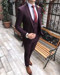 Custom Made Groomsmen Peak Lapel Groom Tuxedos Burgundy Blue Men Suits Wedding/Prom/Dinner Best Man Blazer ( Jacket+Pants+Tie+Vest ) H26