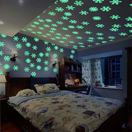 New Year Snowflake Decorations for Home Luminous Wall Sticker Child Kid Room Snowflakes Glow In The Dark Christmas Decal Winter