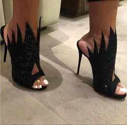 Hot gladiatore Sale-moda Sapatos nere tacchi alti stivali estivi tacco donna scarpe Botas stiletto Sandálias Sapato donne Feminino