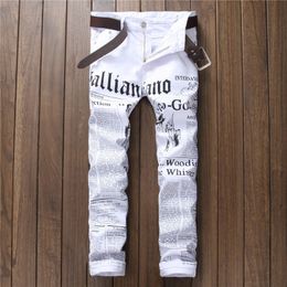 2019Hip Hop Printing White Denim Pant Men Slim Fit Stretch Pant Newspaper Print Pants Men Casual Printed Trousers for Male